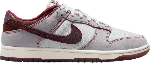 Dunk Low Retro SE Sneaker
