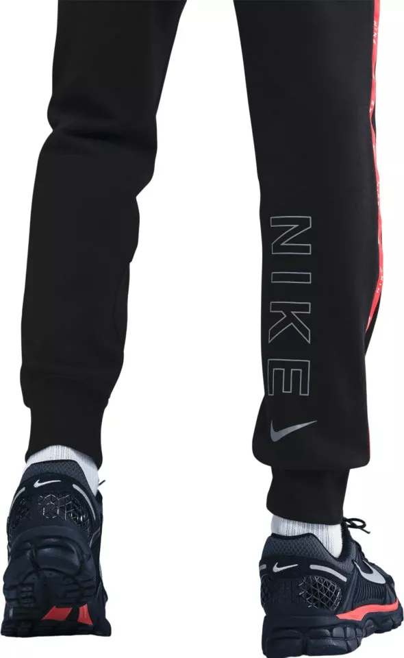 Hlače Nike Club Sweatpants