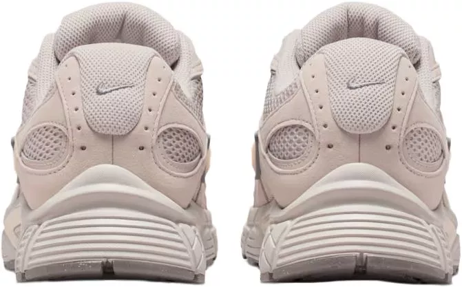 Obuwie Nike V5 RNR