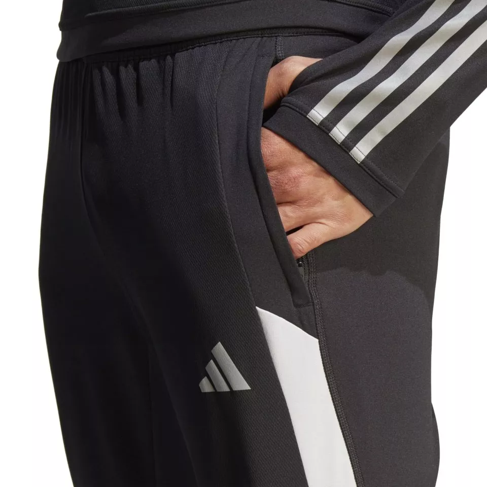 Pánské fotbalové kalhoty adidas Tiro 23 Competition Winterized