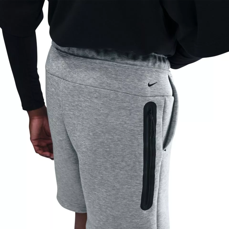 Šortky Nike Tech Fleece