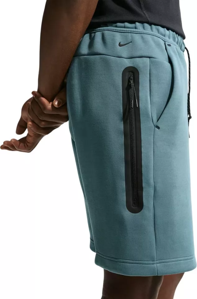 Šortky Nike Tech Fleece