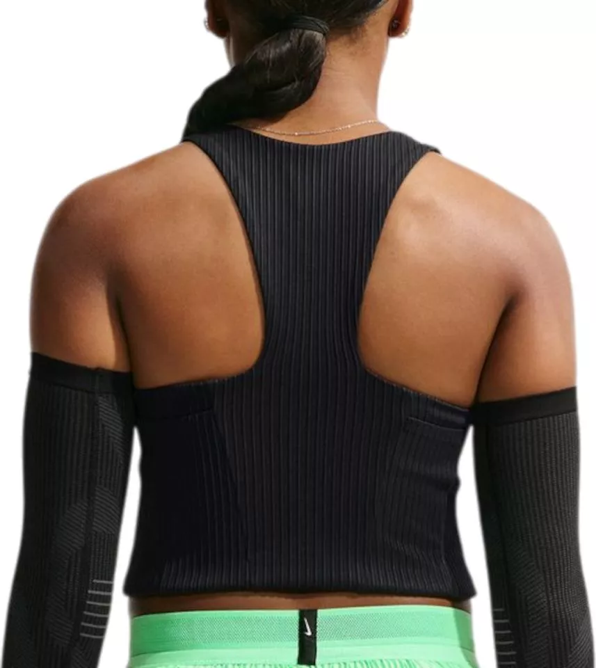 Maiou Nike AeroSwift crop