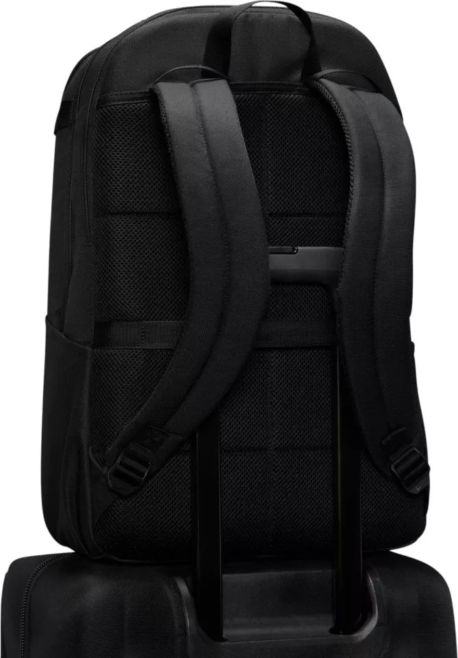 Nahrbtnik Nike Academy Large 30L