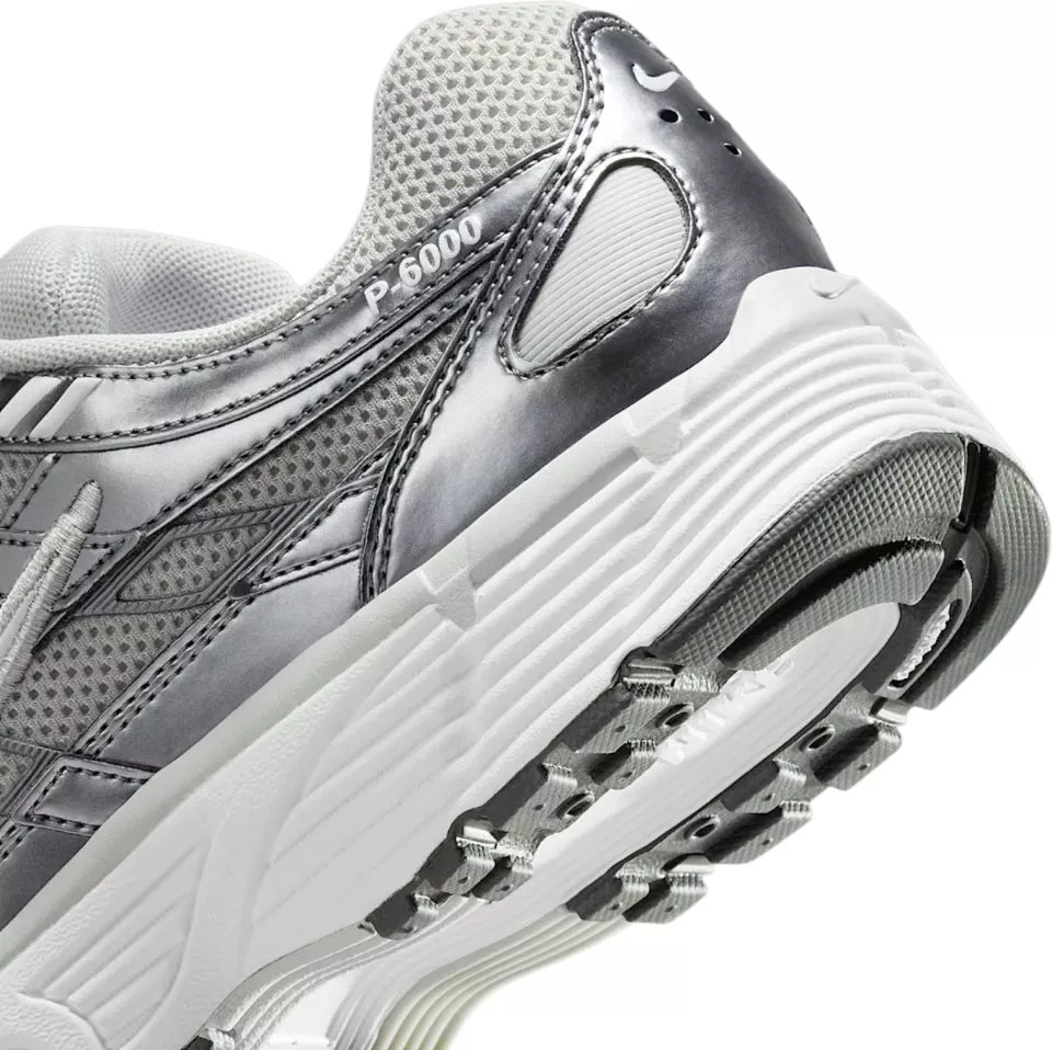 Παπούτσια Nike P-6000
