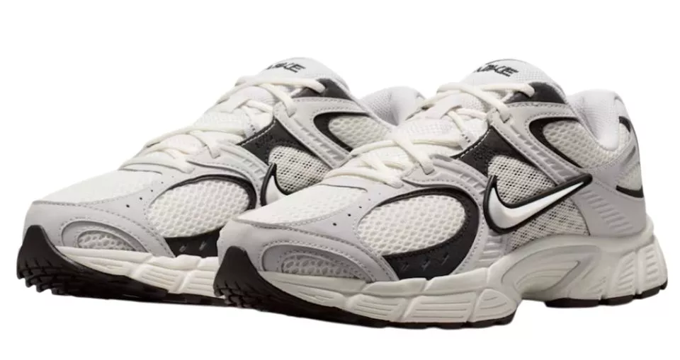 Obutev Nike V5 RNR