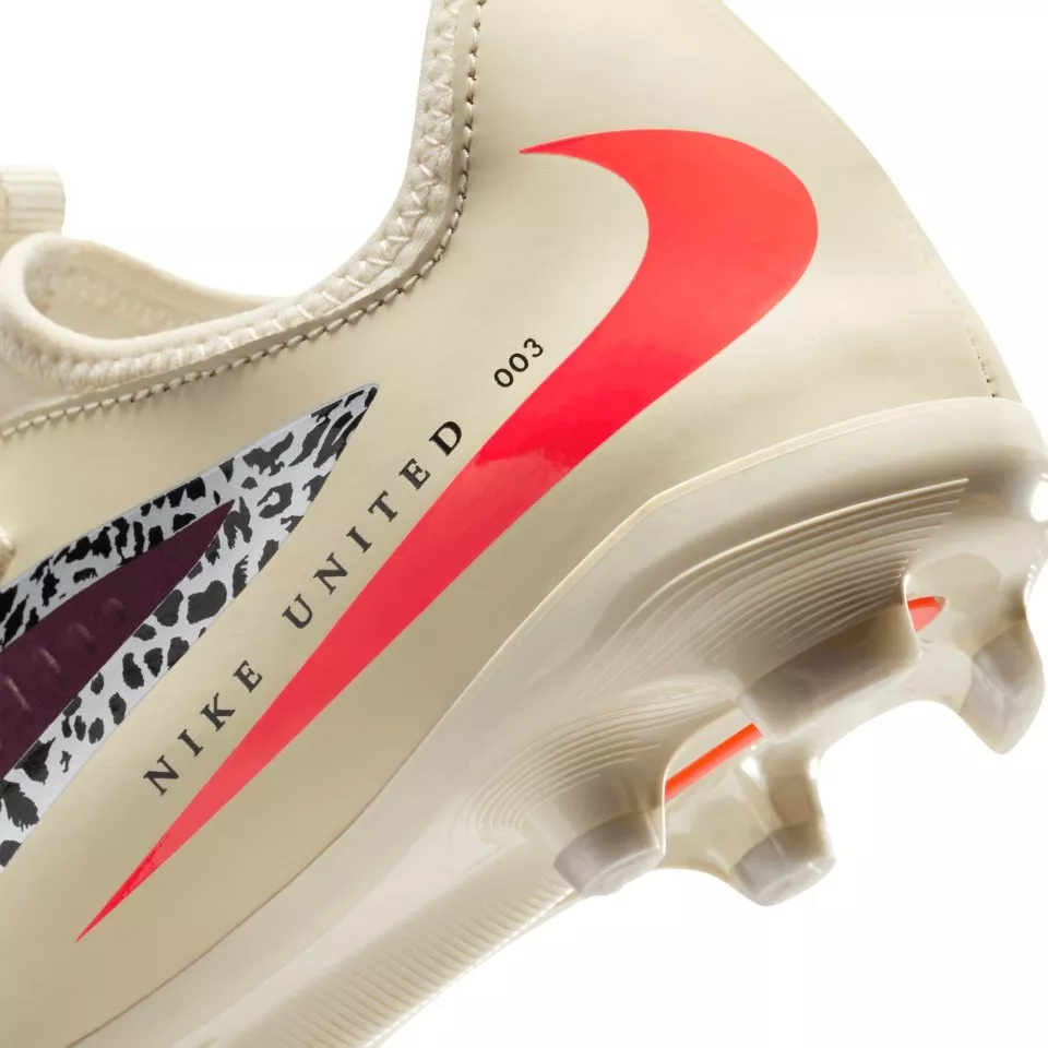 Kopačky Nike Phantom 6 Low Academy FG/MG Kids