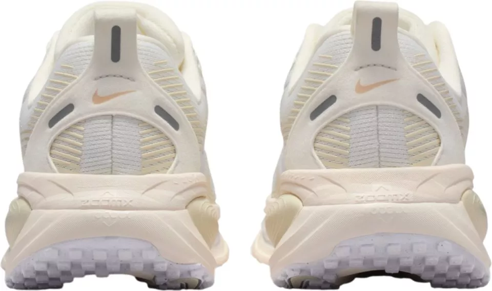 Dámské běžecké boty Nike Vomero 18