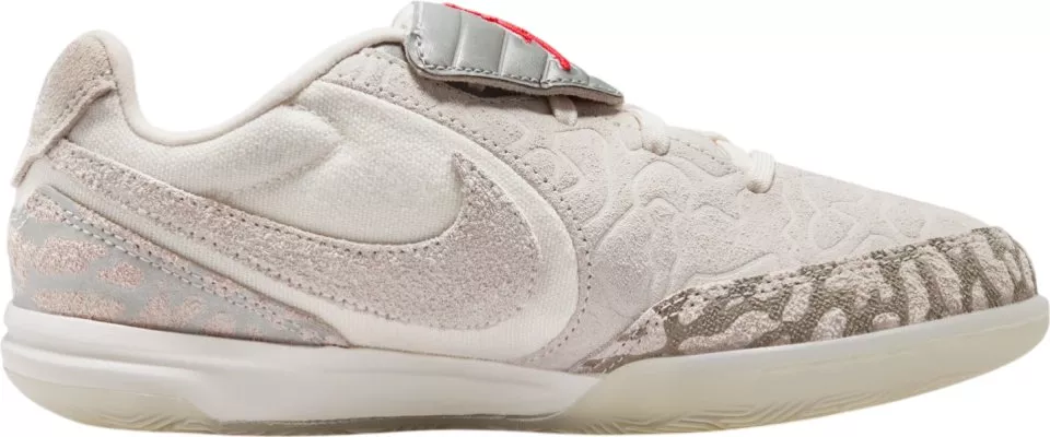 Dvoranski čevlji Nike x Jordan 23 Tiempo Streetgato SE IN Kids