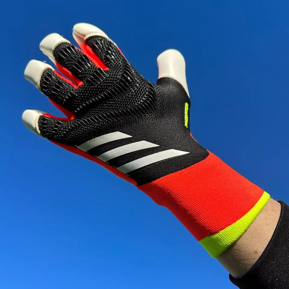 Brankářské rukavice adidas Predator Pro Hybrid