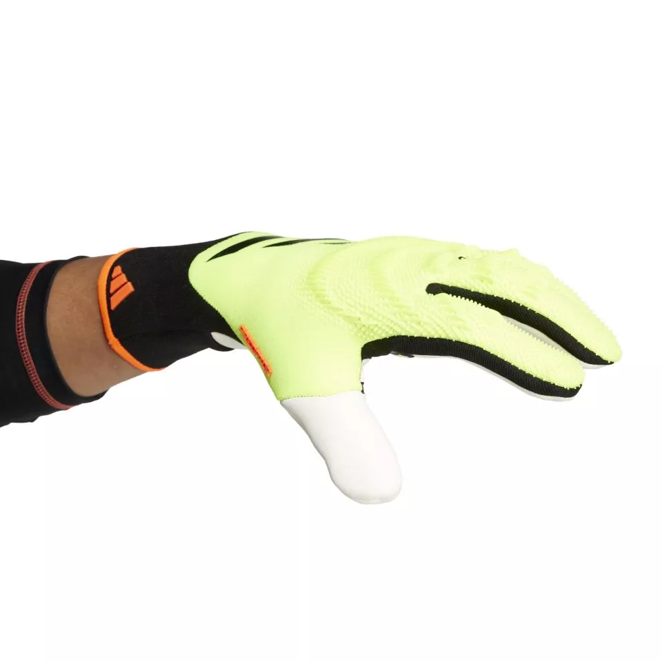 Goalkeeper's gloves adidas PRED GL PRO