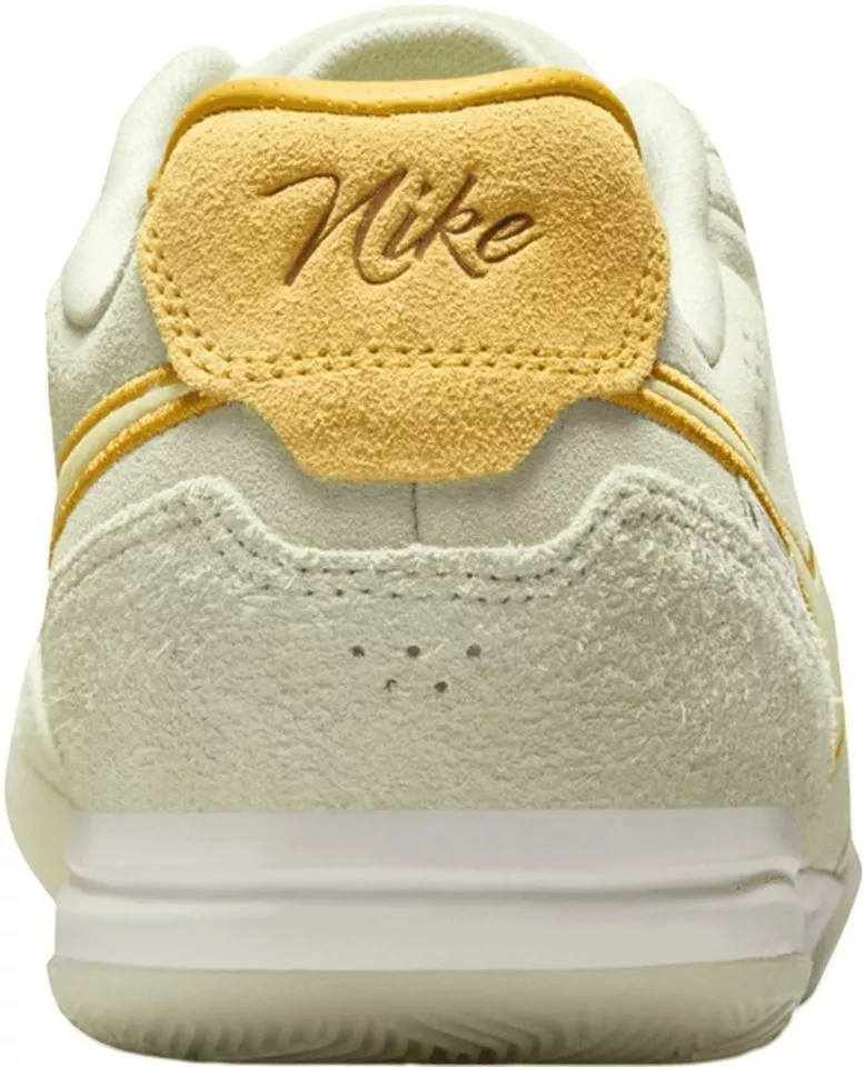 Indoor soccer shoes Nike Tiempo Streetgato LE IN