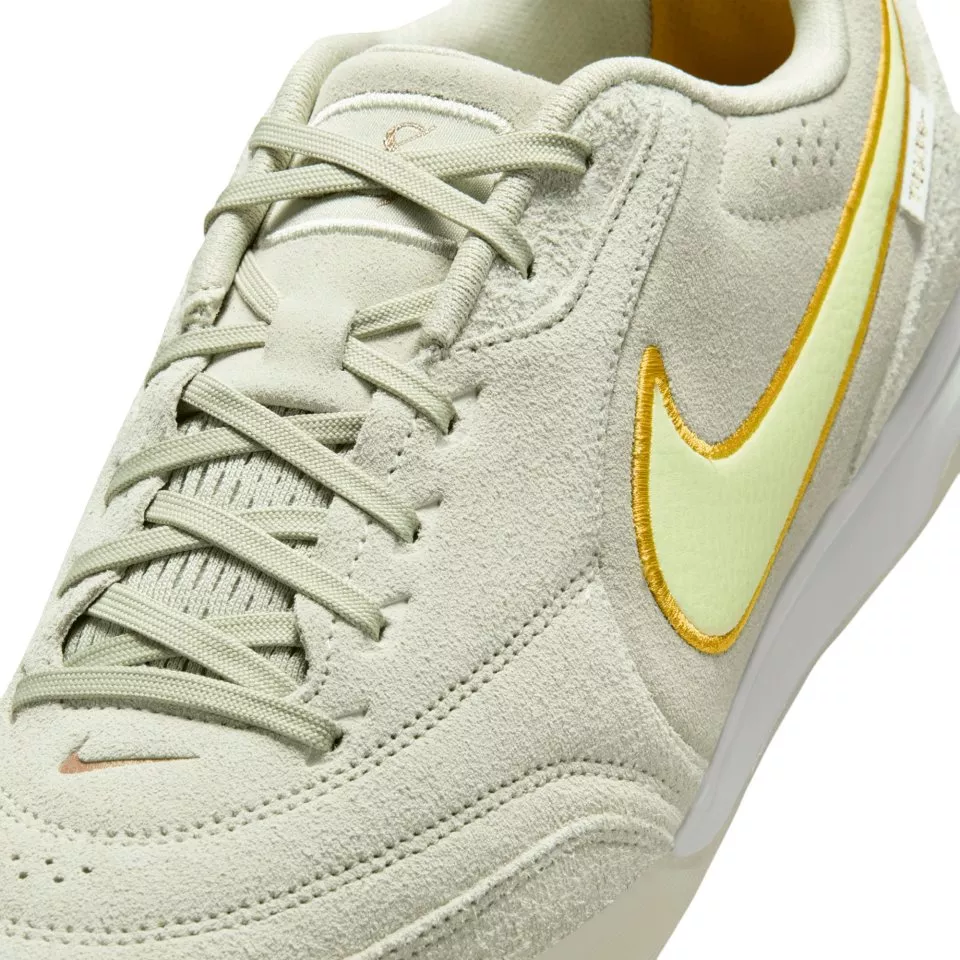 Indoor soccer shoes Nike Tiempo Streetgato LE IN