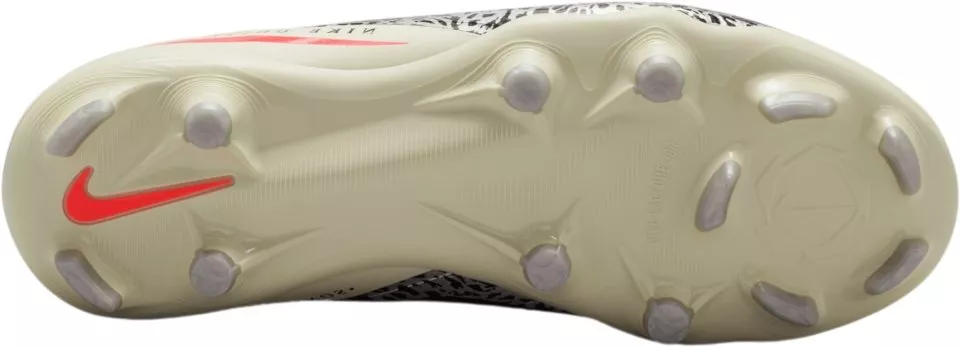 Футболни обувки Nike Phantom 6 Low Pro FG/MG Kids