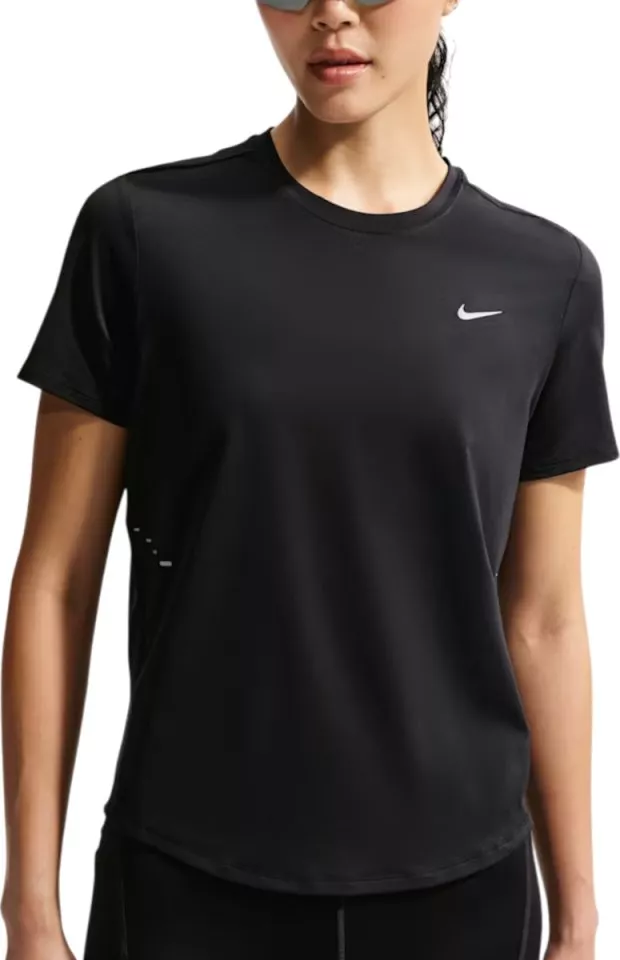 T-shirt Nike Swift