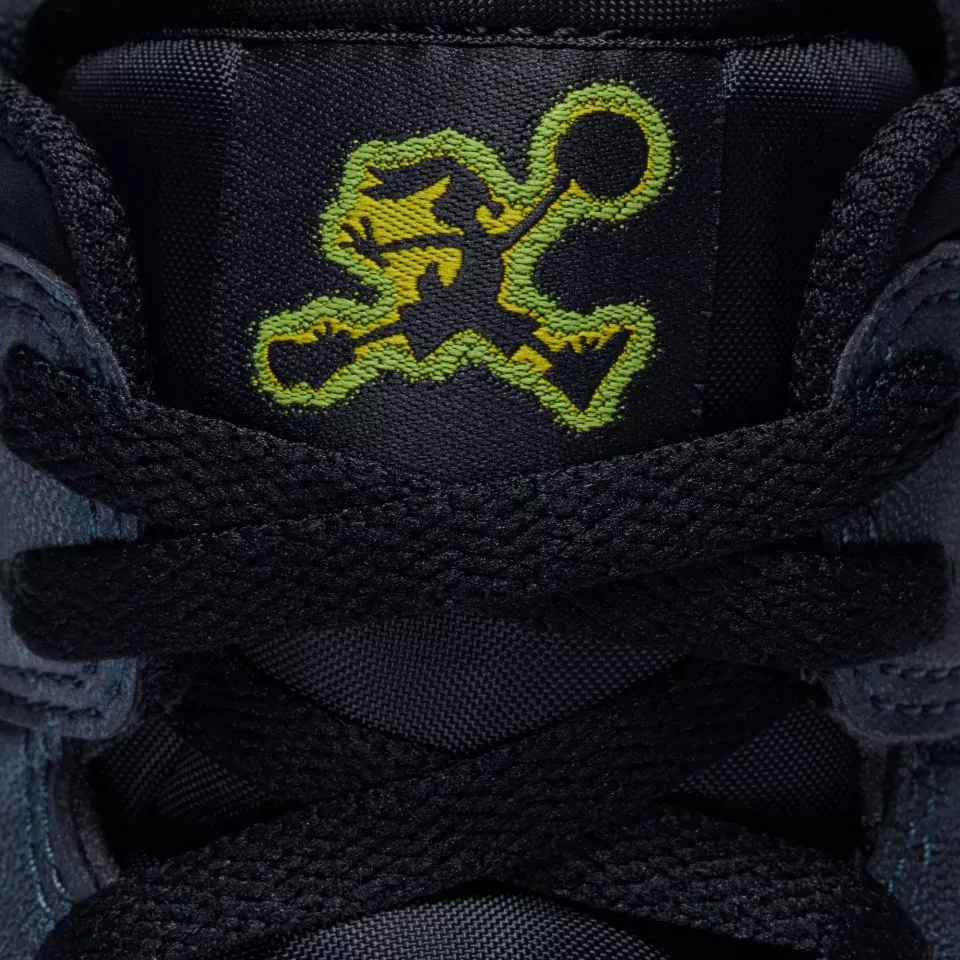 Jordan Air 1 SE Mid Cipők