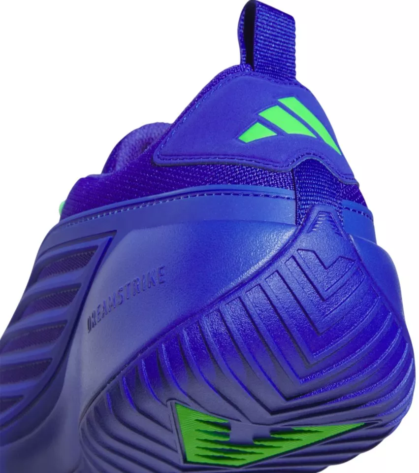 Basketball shoes adidas Believe That 1
