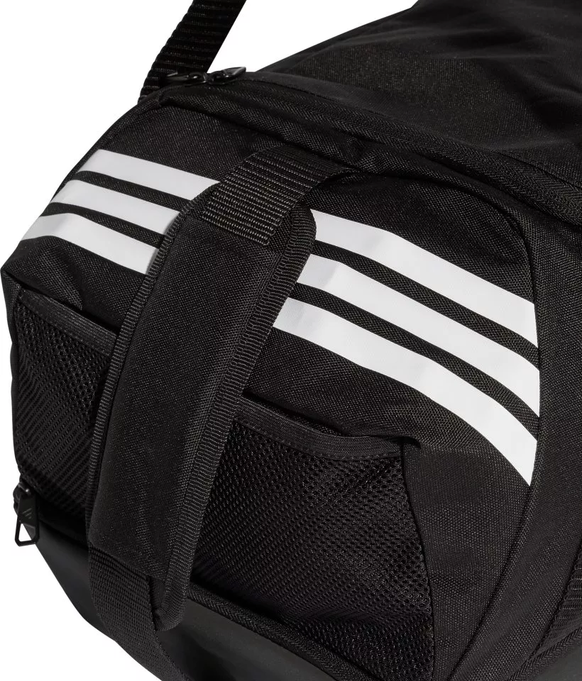 Malá sportovní taška adidas Tiro Small