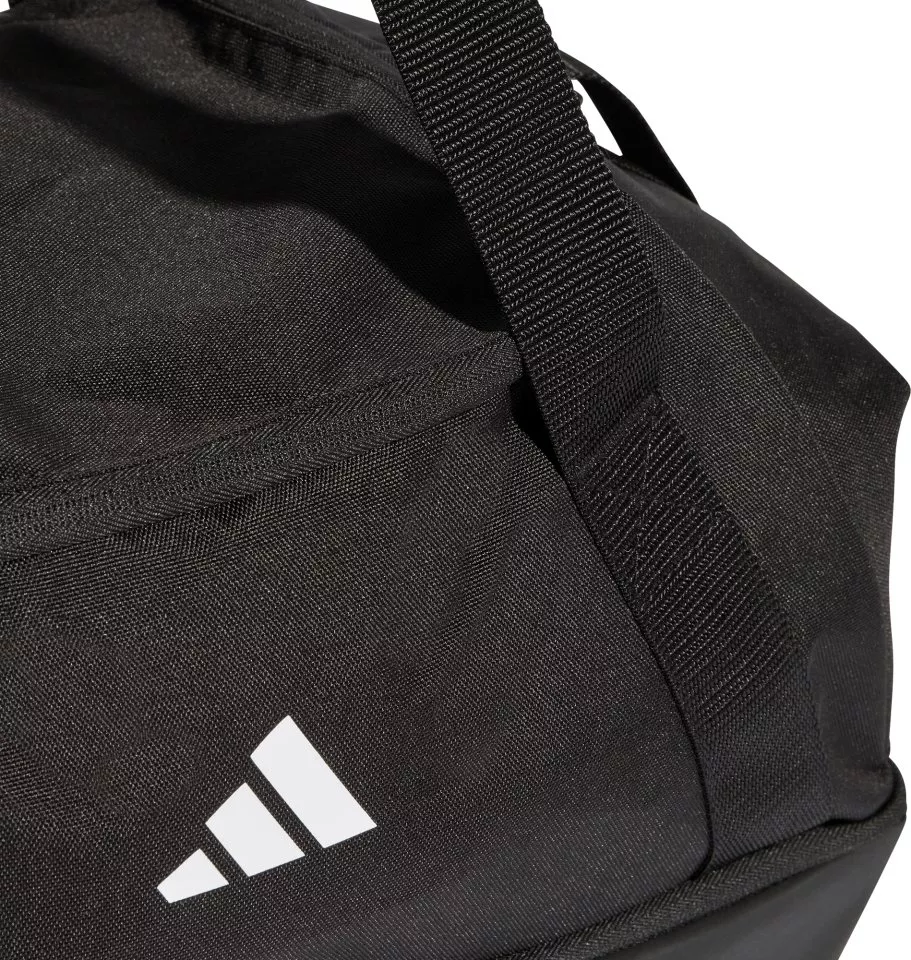 Malá sportovní taška adidas Tiro Small