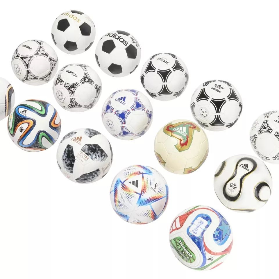 Lopta adidas FIFA World Cup™ Historical Pro Ball Set