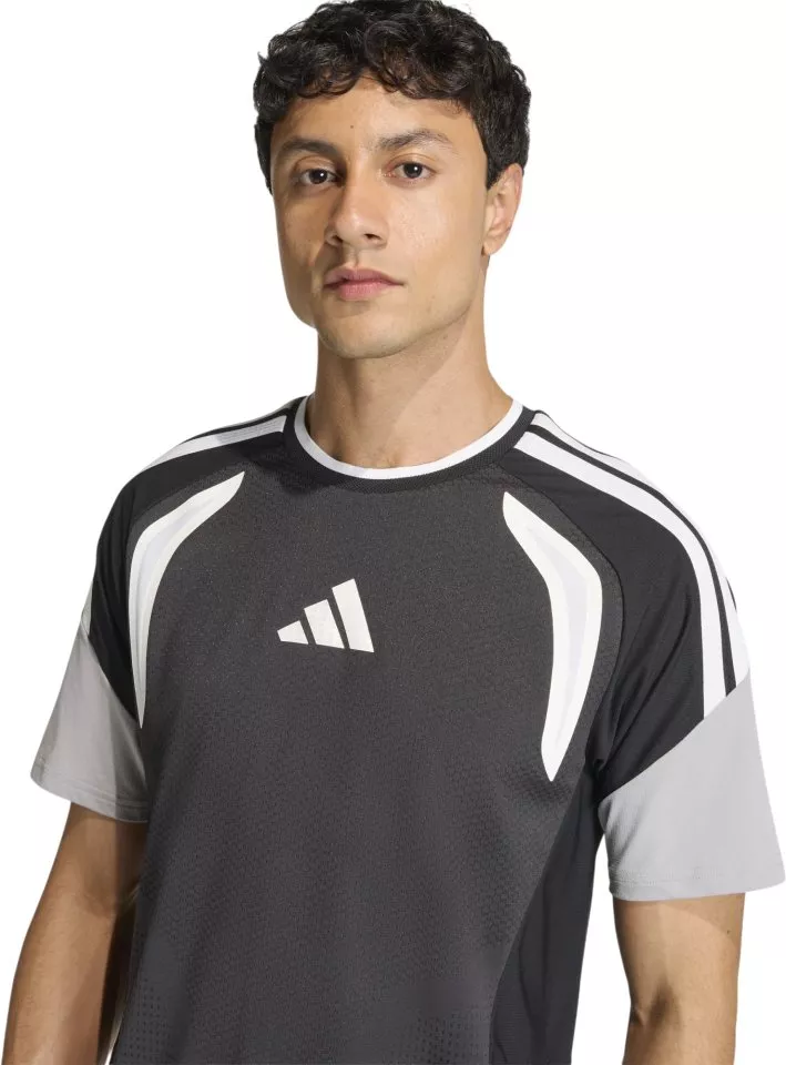 Dres adidas Tiro26 Pro Training