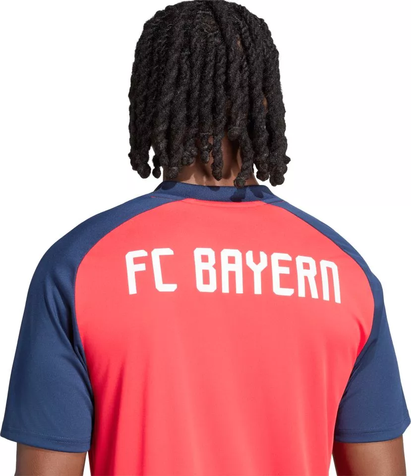 Pánský předzápasový dres s krátkým rukávem adidas FC Bayern Mnichov 2026/27