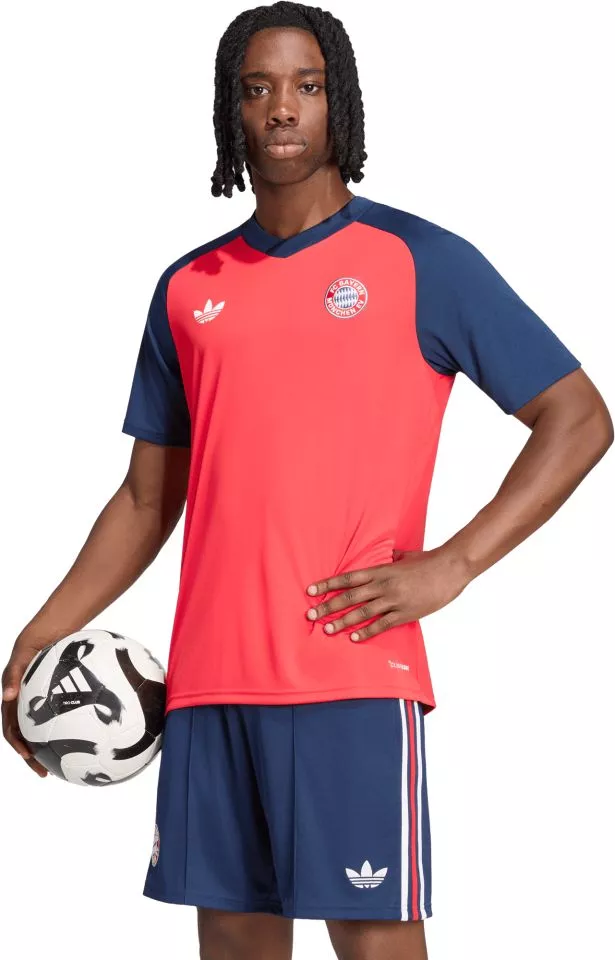 Pánský předzápasový dres s krátkým rukávem adidas FC Bayern Mnichov 2026/27