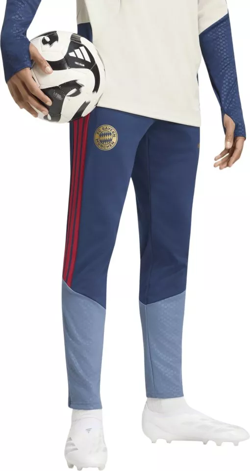 Calças adidas FC Bayern 2026/27