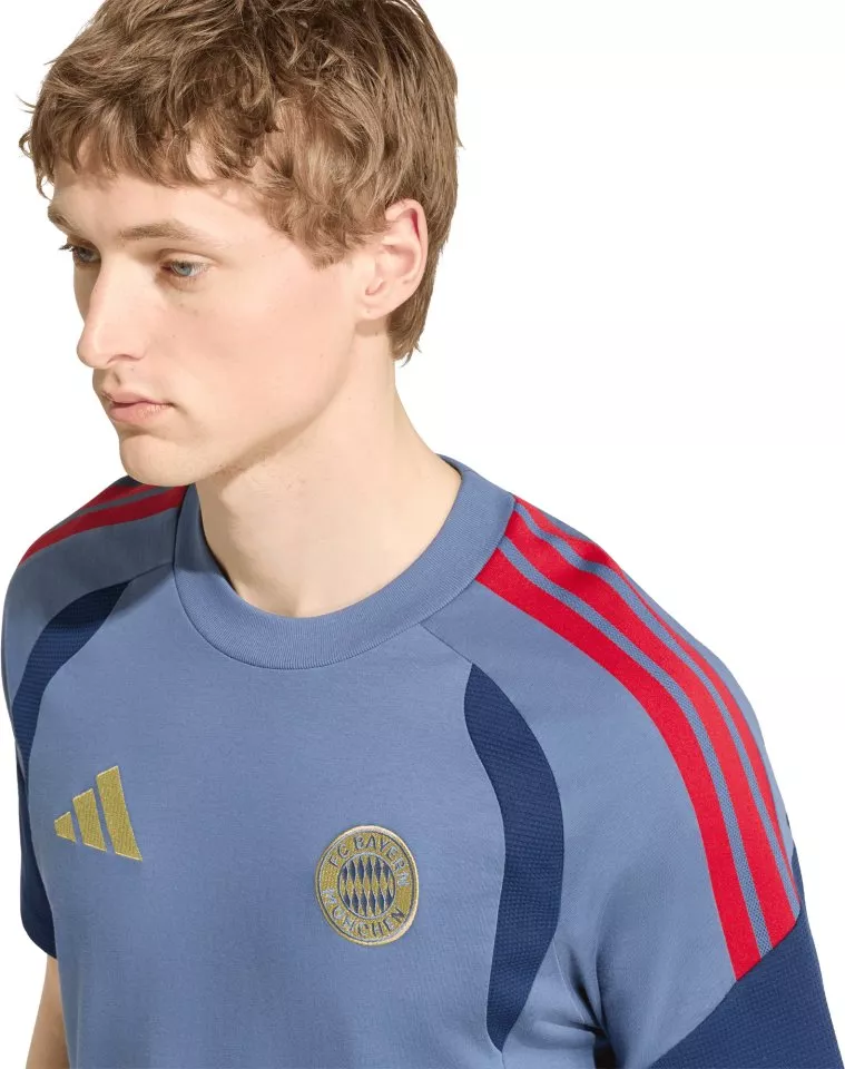 Majica adidas FC Bayern Sweat 2026/27