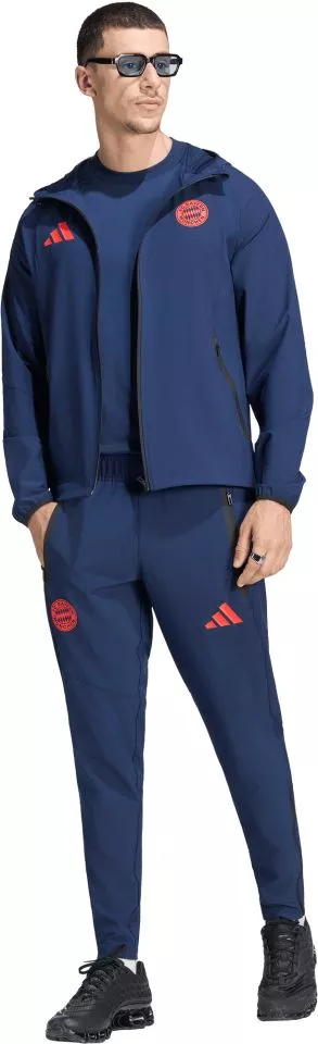 Geci cu gluga adidas FC Bayern Tiro Travel Windbreaker