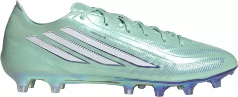 Ghete de fotbal adidas F50 la 11teamsports – Elite, Pro, League și