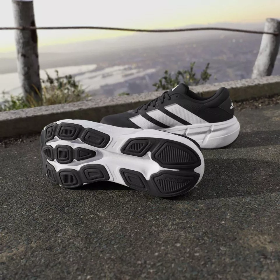 Pantofi de alergare adidas Questar 4