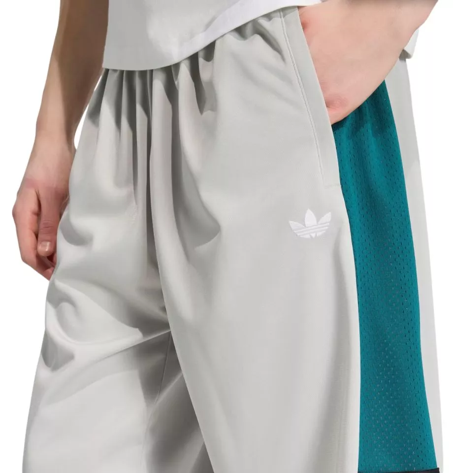 Šortky adidas Originals Adicolor Court