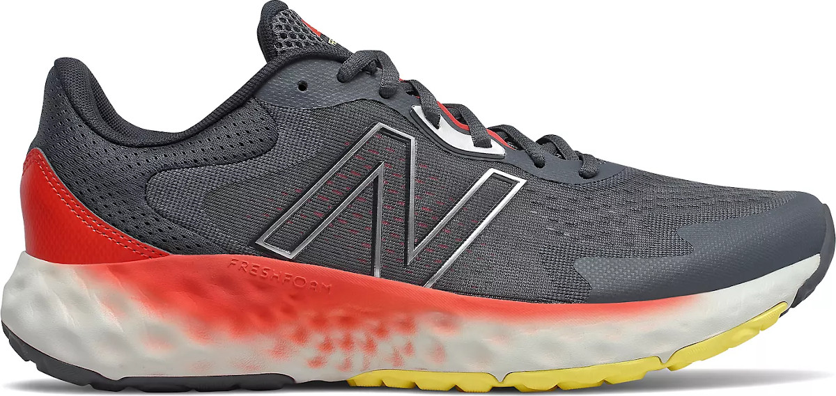 Running shoes New Balance Fresh Foam EVOZ