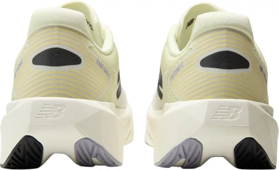 Обувки за бягане New Balance FuelCell Rebel v5