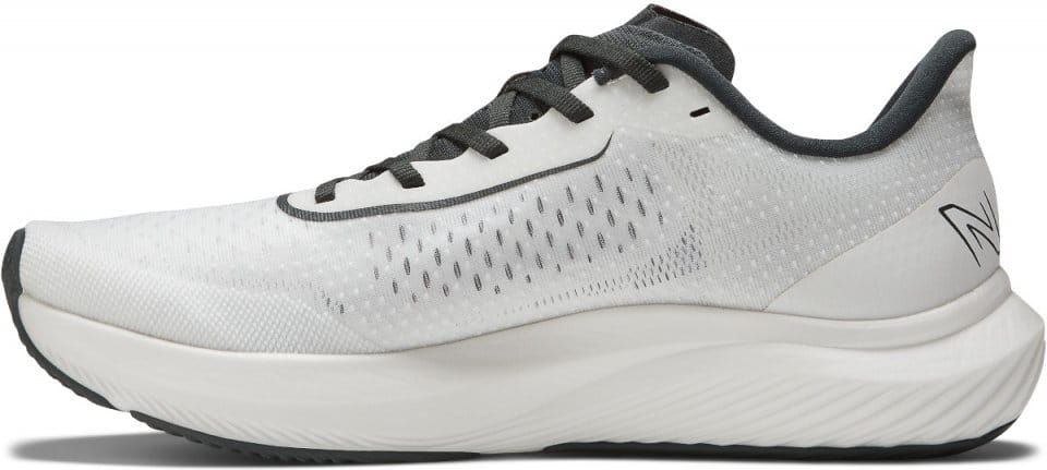 Sapatilhas de Corrida New Balance FuelCell Rebel v3