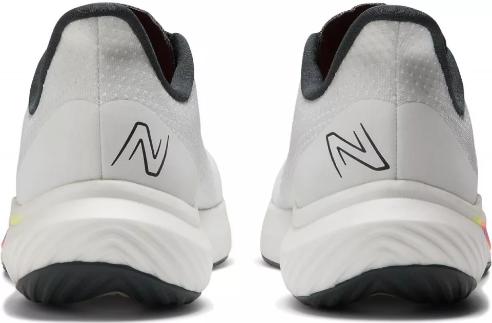 Обувки за бягане New Balance FuelCell Rebel v3