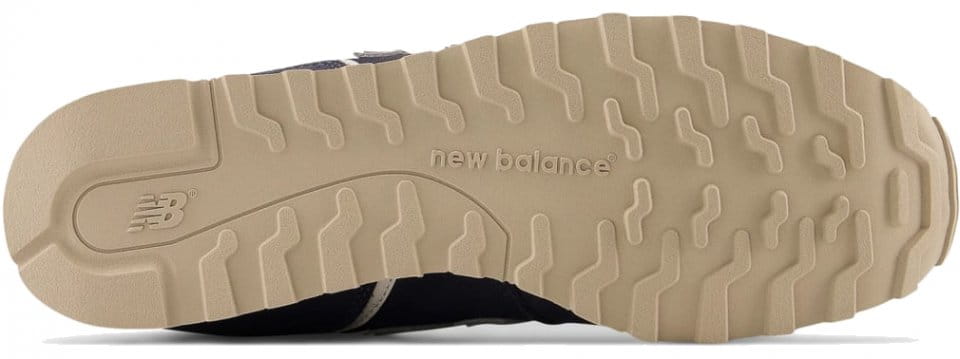 New Balance 373