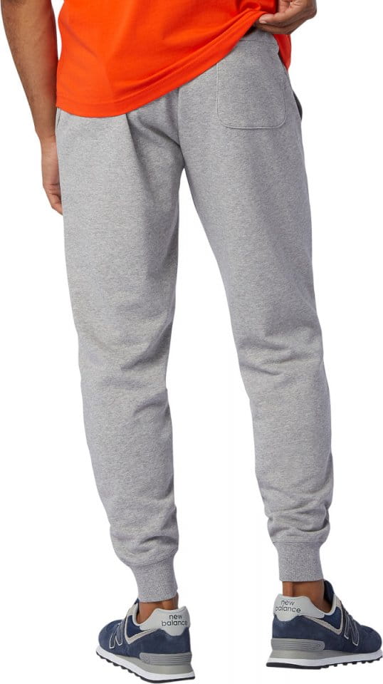 Pantalón New Balance Essentials Stacked Logo Sweatpant - 11teamsports.es