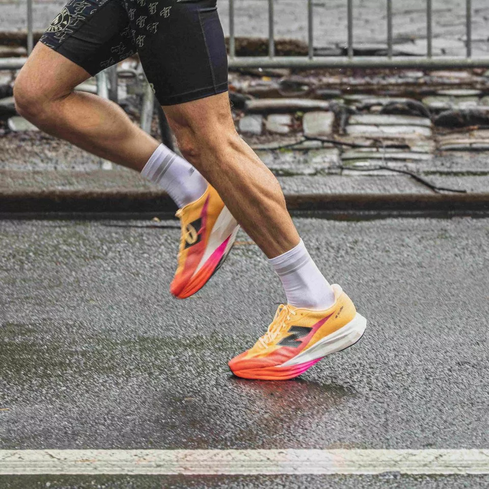 Sapatilhas de Corrida New Balance FuelCell SuperComp Elite v5