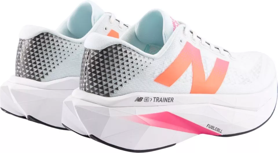Running shoes New Balance FuelCell SuperComp Trainer v3