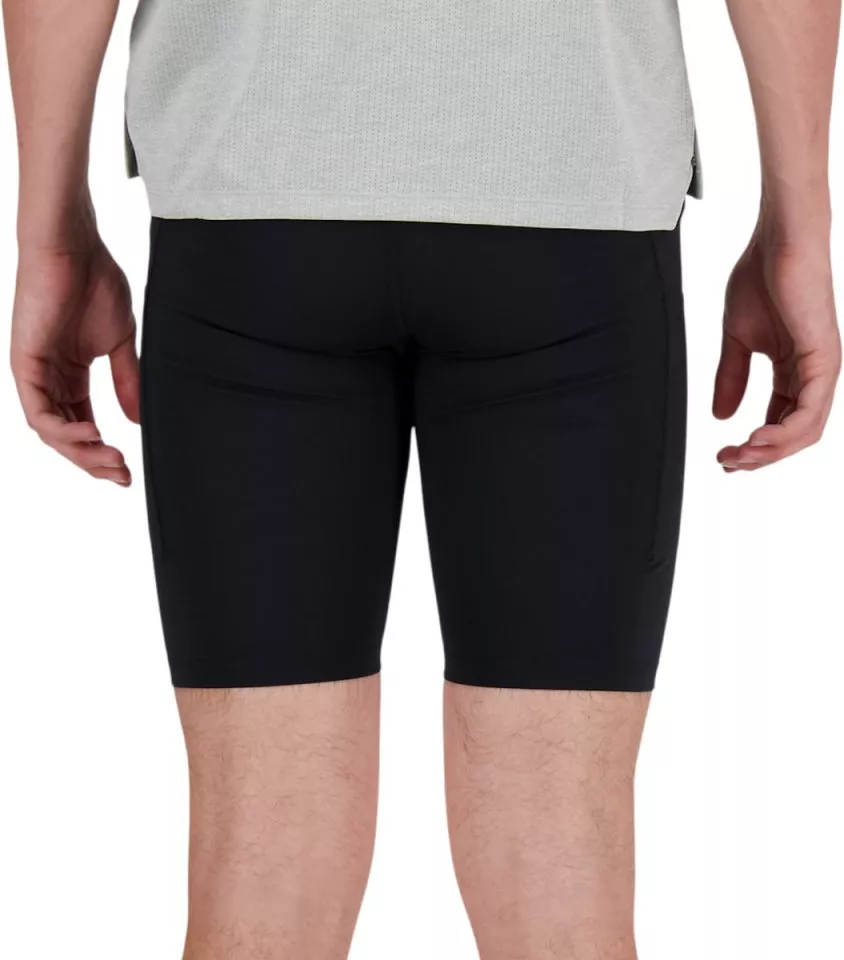 Šortky New Balance Sleek Pocket Half Tight 9