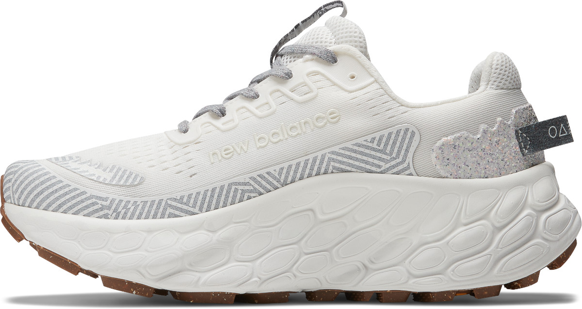 【emmi NewBalance】FreshFoam X MoreTrail Amazon.com | New Balance Women's Fresh Foam X More Trail V3