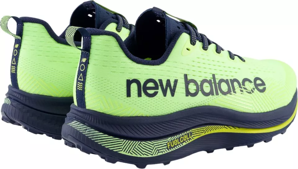 Chaussures de New Balance FuelCell SuperComp Trail