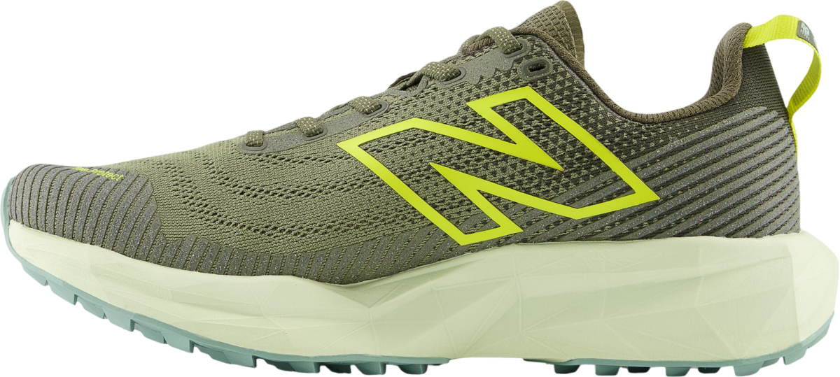 Amazon.com | New Balance Men's Fresh Foam Roav V1 Running