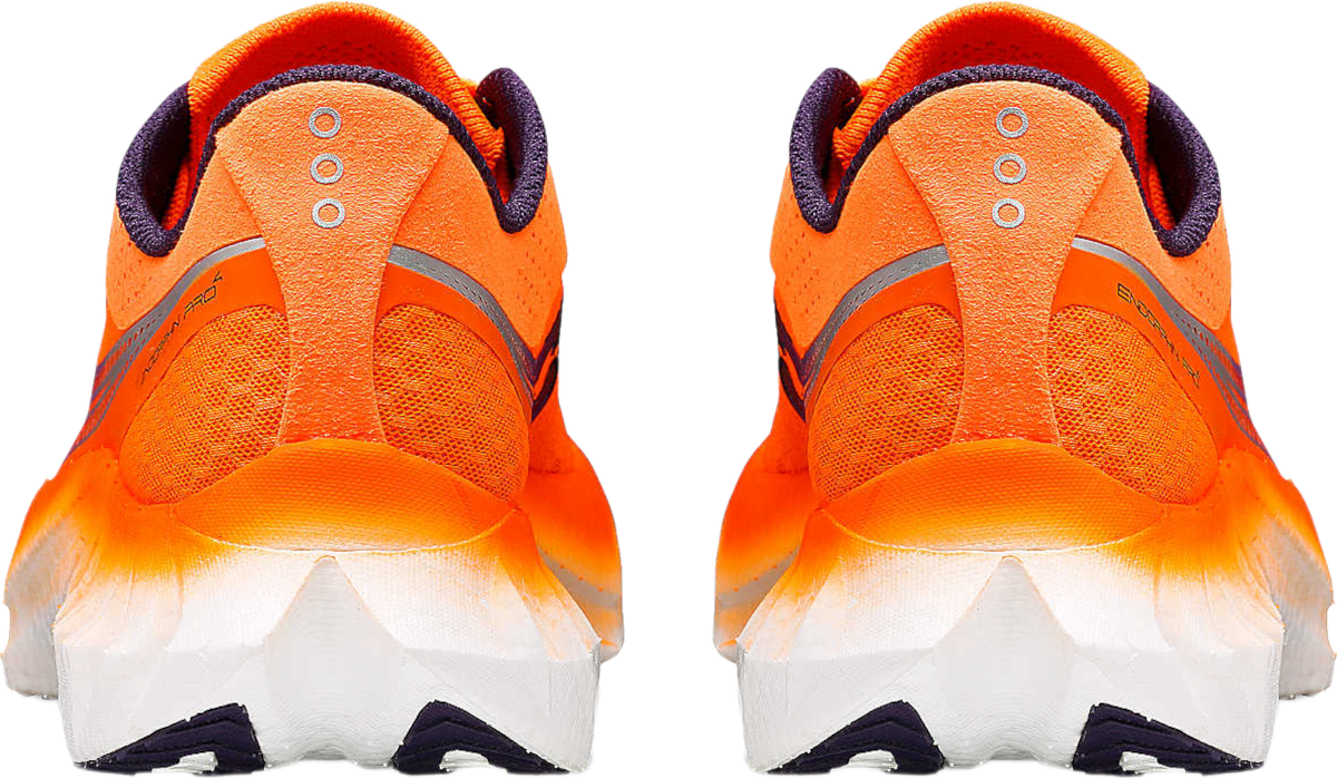 ENDORPHIN PRO 4　ブラック/オレンジ Saucony Endorphin PRO 4, 129 biały czarny, Regno Unito