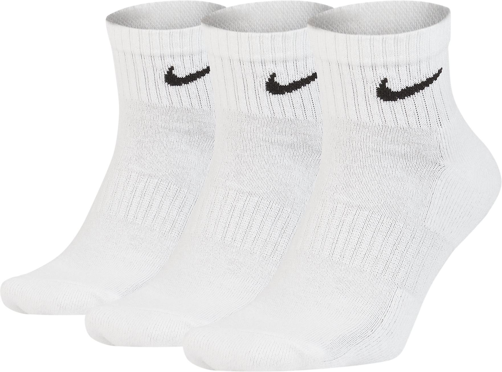 Tři páry tréninkových ponožek Nike Everyday Cushioning Ankle