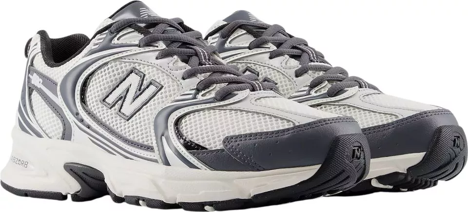 Παπούτσια New Balance 530