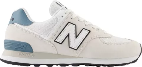 574