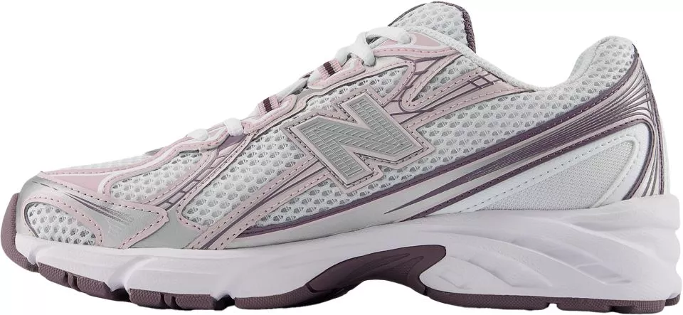 Παπούτσια New Balance 740